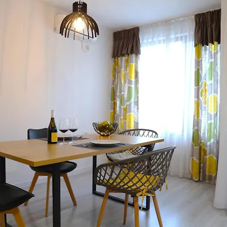 марго Appartement Burgas Stad